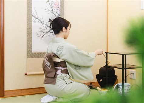 Japanese Tea Ceremony and Kimono Experience in Tokyo Hanayaka 2025 ...