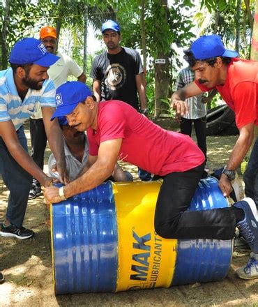 Farm Sanctuary | Get out from the bored-room meetings!