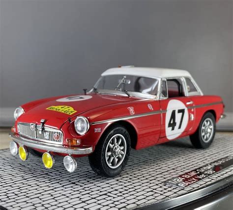 アオシマ1/24 MGB G/HM4 RALLY Ver. '66 完成品 ミニカー