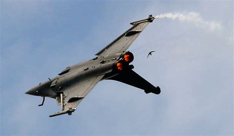 IAF wants to integrate SAAW and Astra weapon systems into Rafale jets ...