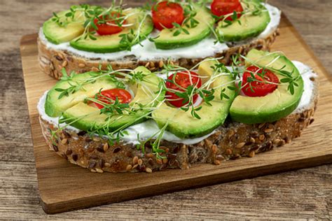 Elevate Your Breakfast: 10 Foods Transformed with Microgreens! – Supermunch