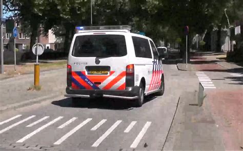 荷兰鹿特丹警车、消防车与救护车紧急出警_哔哩哔哩 (゜-゜)つロ 干杯~-bilibili