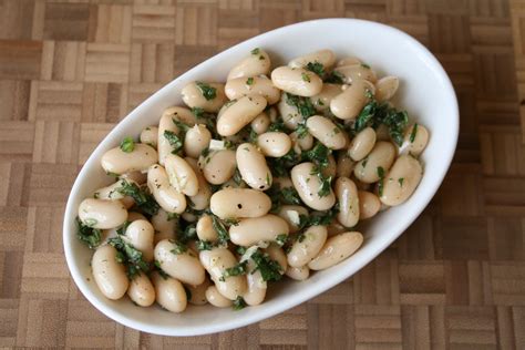 9 Cannellini Beans Substitutes For Every Bean Lover - Sizzling Spoon