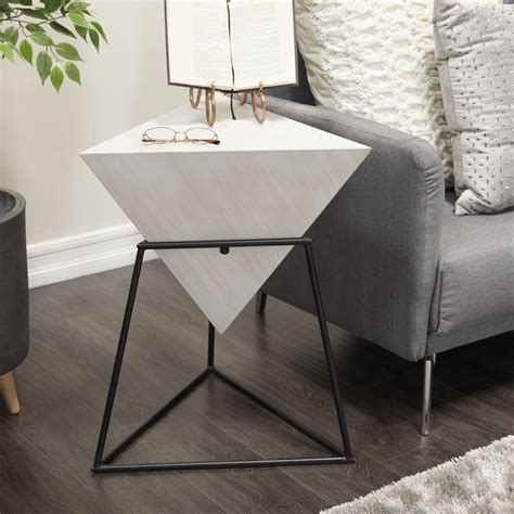 Triangle Side Table | Foter