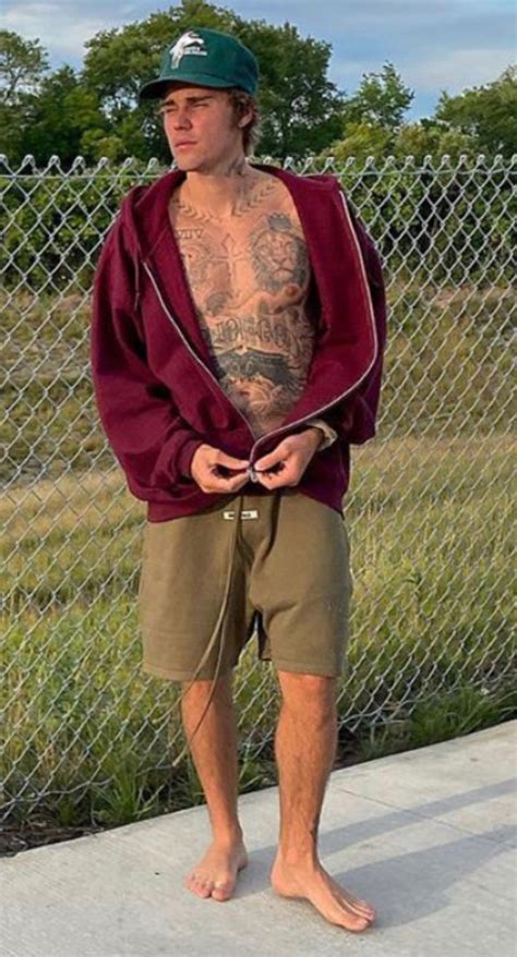 YOUR #1 BIEBER FEET SOURCE