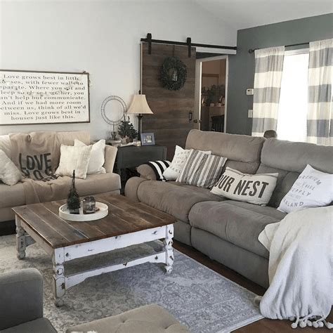 Rustic Farmhouse Living Room Decor Ideas - EasyHomeTips.org