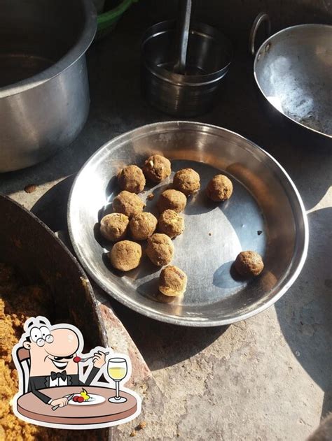 Hansraj Halwai, Qadian - Restaurant menu, prices and reviews