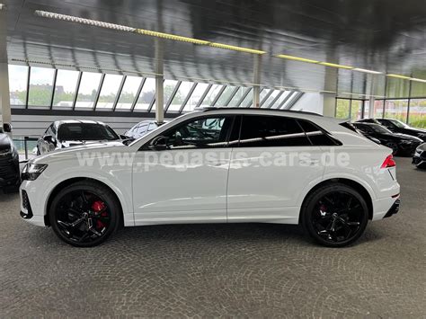 Audi RSQ8 / KERAMIK / HEAD-UP / B&O / DYNAMIK / 23"