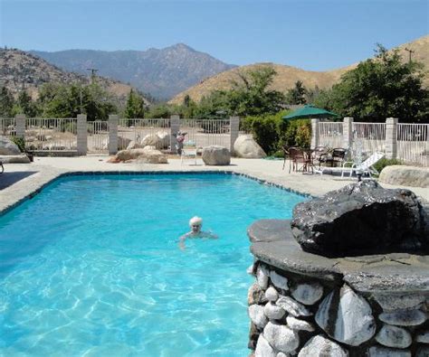 FALLING WATERS RIVER RESORT (Kernville) - Ranch Reviews & Photos ...