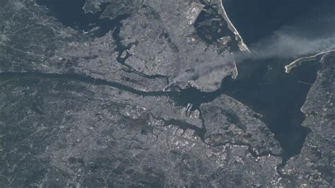 Astronaut Captured Terrifying Picture Of 9/11 Attacks From Space; NASA ...