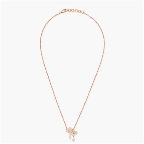 Wavy Wonders Necklace