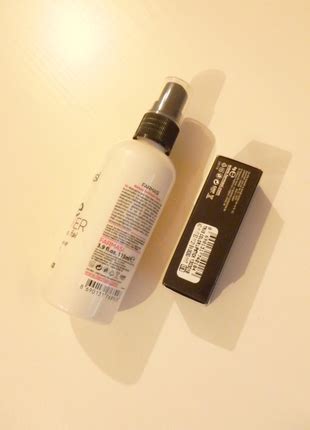 Farmasi Makyaj Sabitleyici, True Color Ruj, Çay Ağacı Yağı Sabun ...