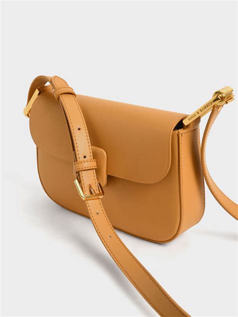 Women's Shoulder Bags | Exclusive Styles | CHARLES & KEITH IN
