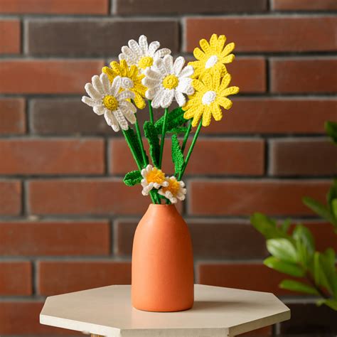 Crochet Daisy Guldasta - Ceramic Flower Vase Pot | The Zappy Box