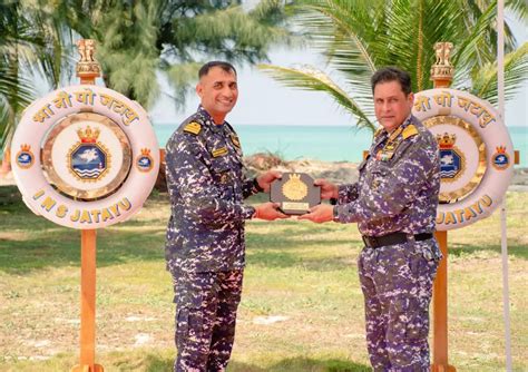 Vice Admiral Sameer Saxena Reviews Operational Readiness at INS Jatayu ...