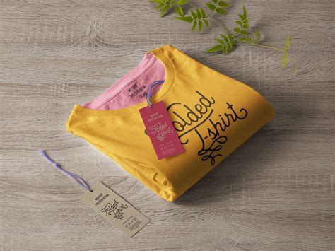 Free Folded T-Shirt with Hang Tag Mockup PSD - Good Mockups