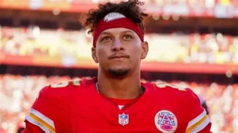 Patrick Mahomes laughs off rehab forfeit after losing college football ...