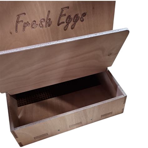 Reverse Roll Away Chicken Nesting Box | Dine-A-Chook