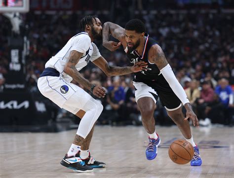 Jones has one of the toughest jobs in this playoff series | Dallas ...