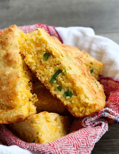 Jalapeno Cornbread Recipe | FaveSouthernRecipes.com