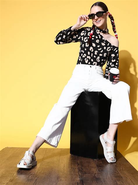 Women Black & White Animal Printed Mandarin Collar Neck Cutout Crepe ...