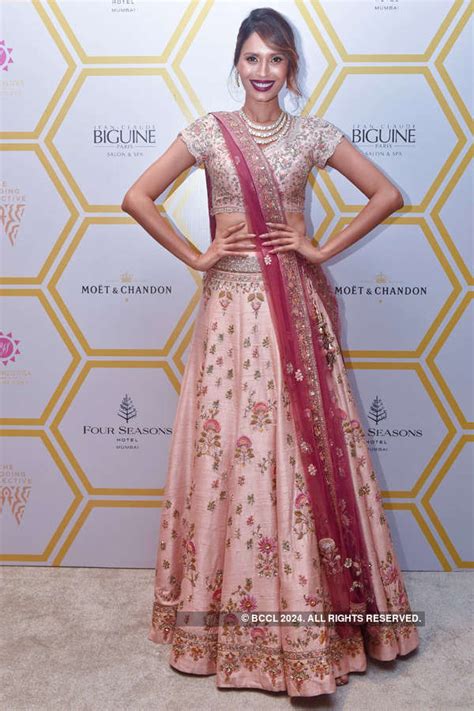 Models showcase Anju Modi's collection- The Etimes Photogallery Page 4