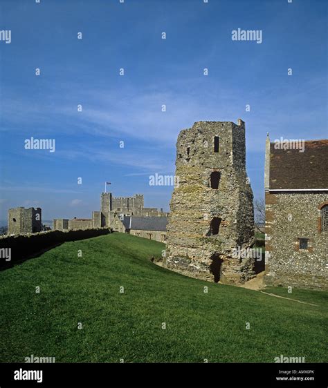 English channel 12th century hi-res stock photography and images - Alamy