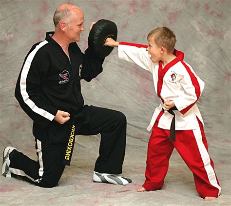 Highly Qualified Martial Arts Instructors | MMAX Fitness