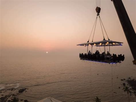 Have A Lavish Meal 160 Ft Above Ground While Enjoying A 360 Degree View ...
