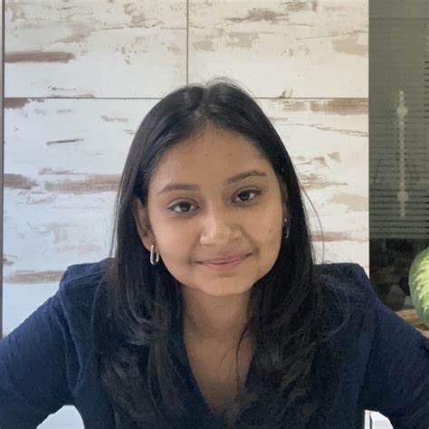 Roshni - Biology teacher in Nagpur - ₹800/h