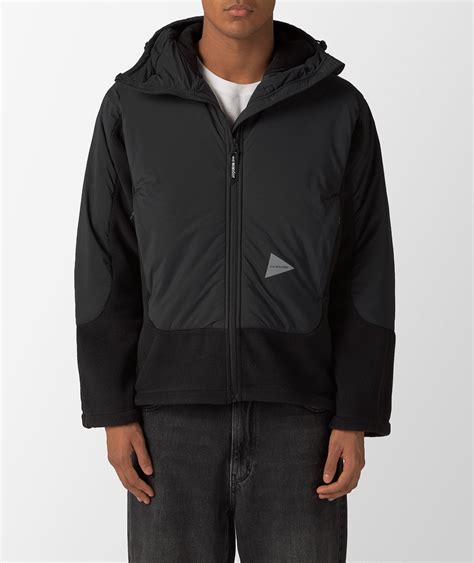 and wander Top Fleece Jacket en color Negro | SVD