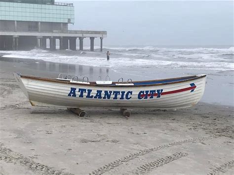 Caesars Atlantic City Pool Pictures & Reviews - Tripadvisor