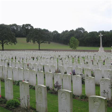 Heilly Station Cemetery, Mericourt-l'Abbe - Tripadvisor