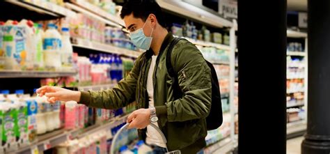 5 Mumbai Men Share Their Go-To Hacks For A 'Safe Outing' In These ...