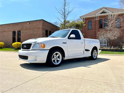 2000 Ford Lightning | Showdown Auto Sales - Drive Your Dream