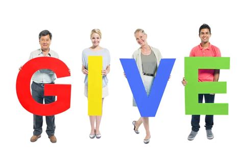 Give with Bing Logo 的图像结果