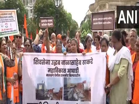 Mumbai: Maha Vikas Aghadi, BJP hold separate protests over Shivaji ...
