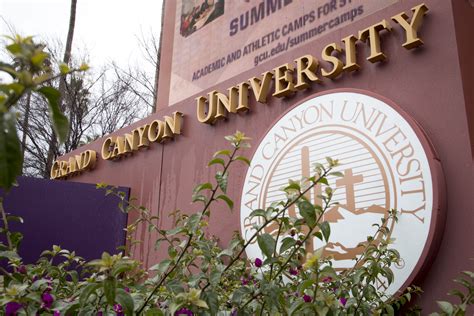 GCU spring graduation: What to know about ceremony, tickets, parking