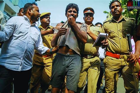 Police operation nets pickpocket and snatcher at Sarai Rohilla station ...