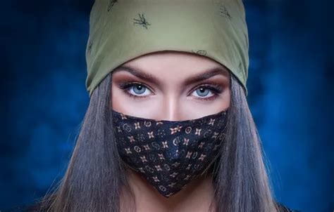 Download wallpaper girl, eyes, beautiful, model, pretty, face, pose ...