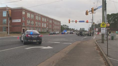Car crash in Chesapeake leaves motorcyclist seriously injured ...