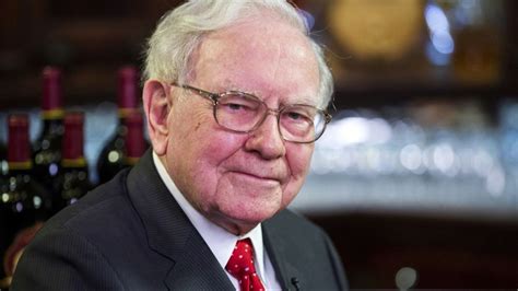 Warren Buffett pledges $5.3 bn of Berkshire Hathaway shares to 5 ...