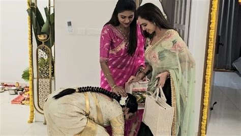 TV Actresses : టీవీ బ్యాచ్.. నటీమణులు ఒకే ఫ్రేమ్ లో.. ఫొటోలు వైరల్ ...