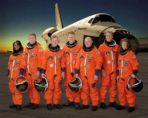 Spaceflight mission report: STS-121