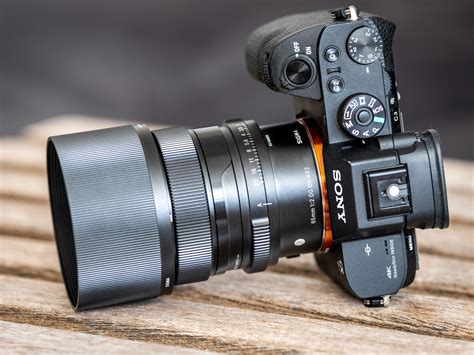 Laowa 65mm f2.8 2X Ultra-Macro APO Lens Review