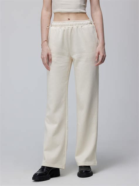 Wide-Legged Trousers | Unrestricted Comfort & Chic – Buy Now! – CAVA ...