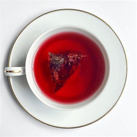 Is Tea Hydrating? Or is Tea Dehydrating? – Thistle & Sprig Tea Co.