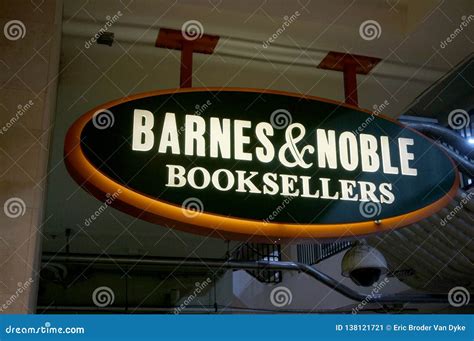 Barnes and Noble Bookstore Sign Editorial Photo - Image of education ...