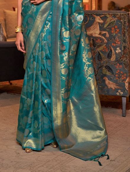 Rama Zari Woven Banarasi Saree with Floral Border – Maharanisaree