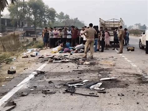 Mau UP Scorpio Trailer Accident Kills Family | 5 Dead
